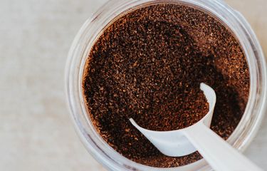 Sesuaikan jenis gilingan biji kopi dengan peralatan kopi yang sesuai agar citarasa kopi tak terlalu pahit.