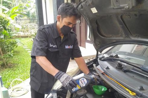 Gonta-ganti Merek Oli Mobil Tidak Masalah, asal Perhatikan Hal Ini