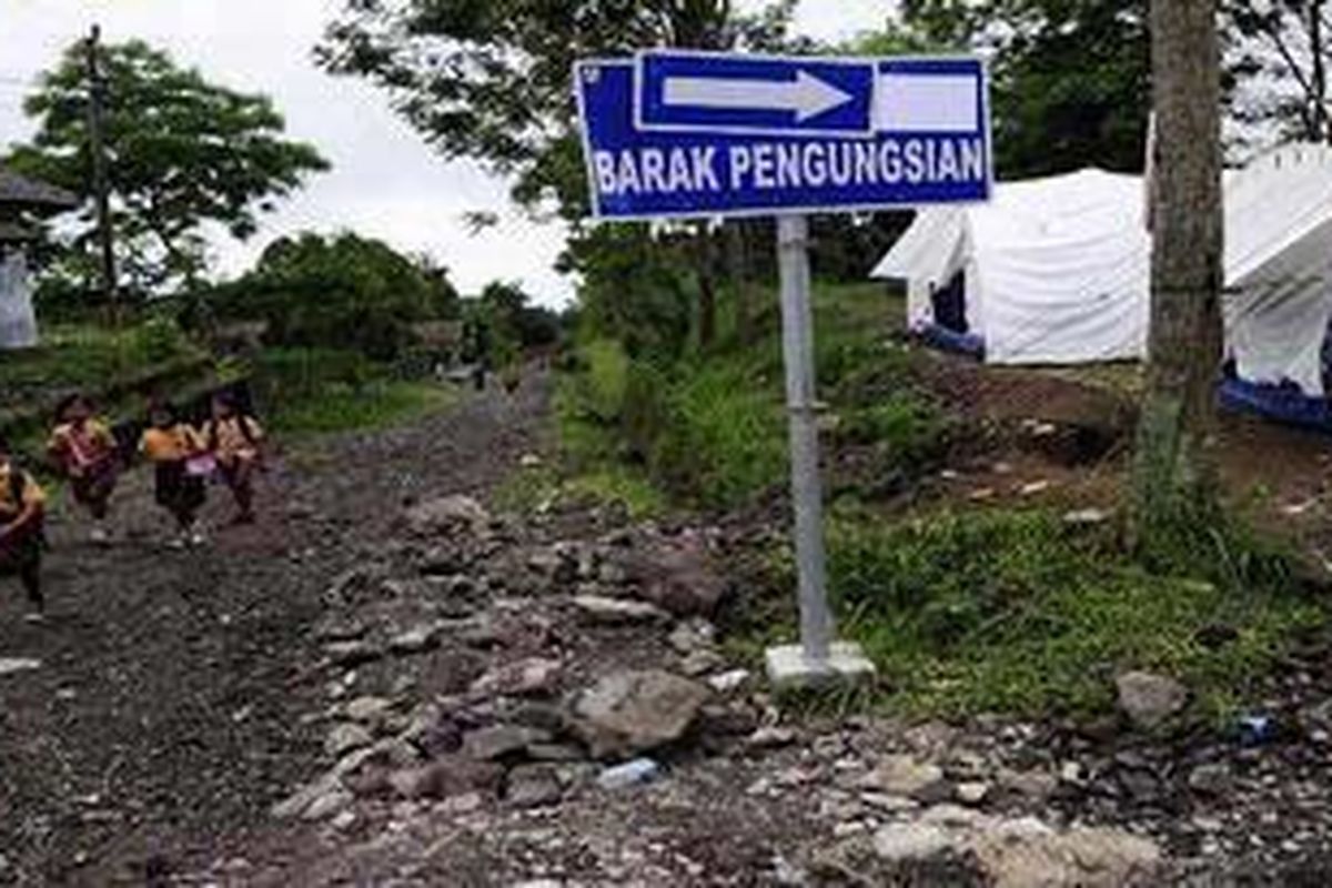 Ilustrasi: Ada dua pendekatan bisa dilakukan, pertama, siswa dititipkan ke sekolah serumpun di daerah yang dekat pengungsian dan kedua, disiapkan sekolah darurat dengan memanfaatkan kelas atau lahan di tempat lain.