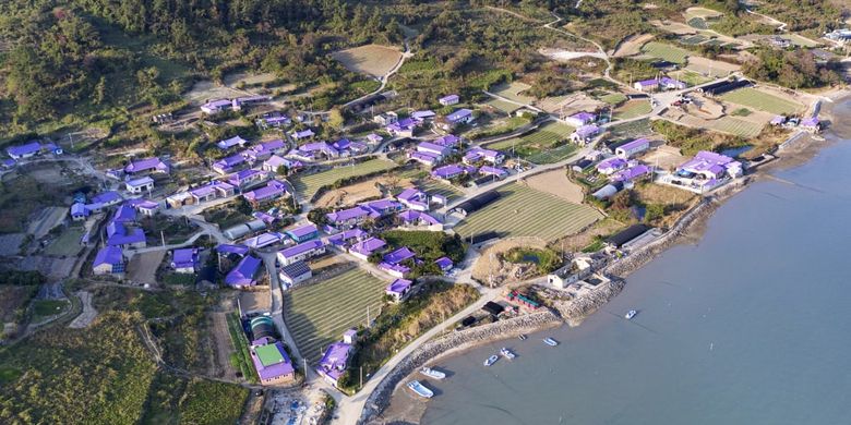 Pulau Ungu atau Pulau Banwol di Korea Selatan (dok. Shinan County Office).