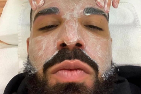 Drake Pun Berbagi Ritual Perawatan Wajah 