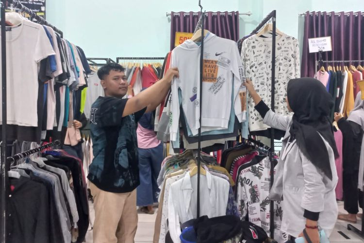 Creathrift Youth Bazar yang digelar oleh Paguyuban Purworejo Thrift Market Purworejo di Gedung Pusat Koperasi Pegawai Republik Indonesia (PKP-RI)