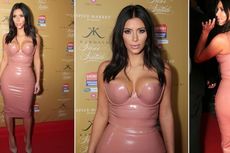 Lagi, Kim Kardashian Tampil Sensual di Ranah Publik