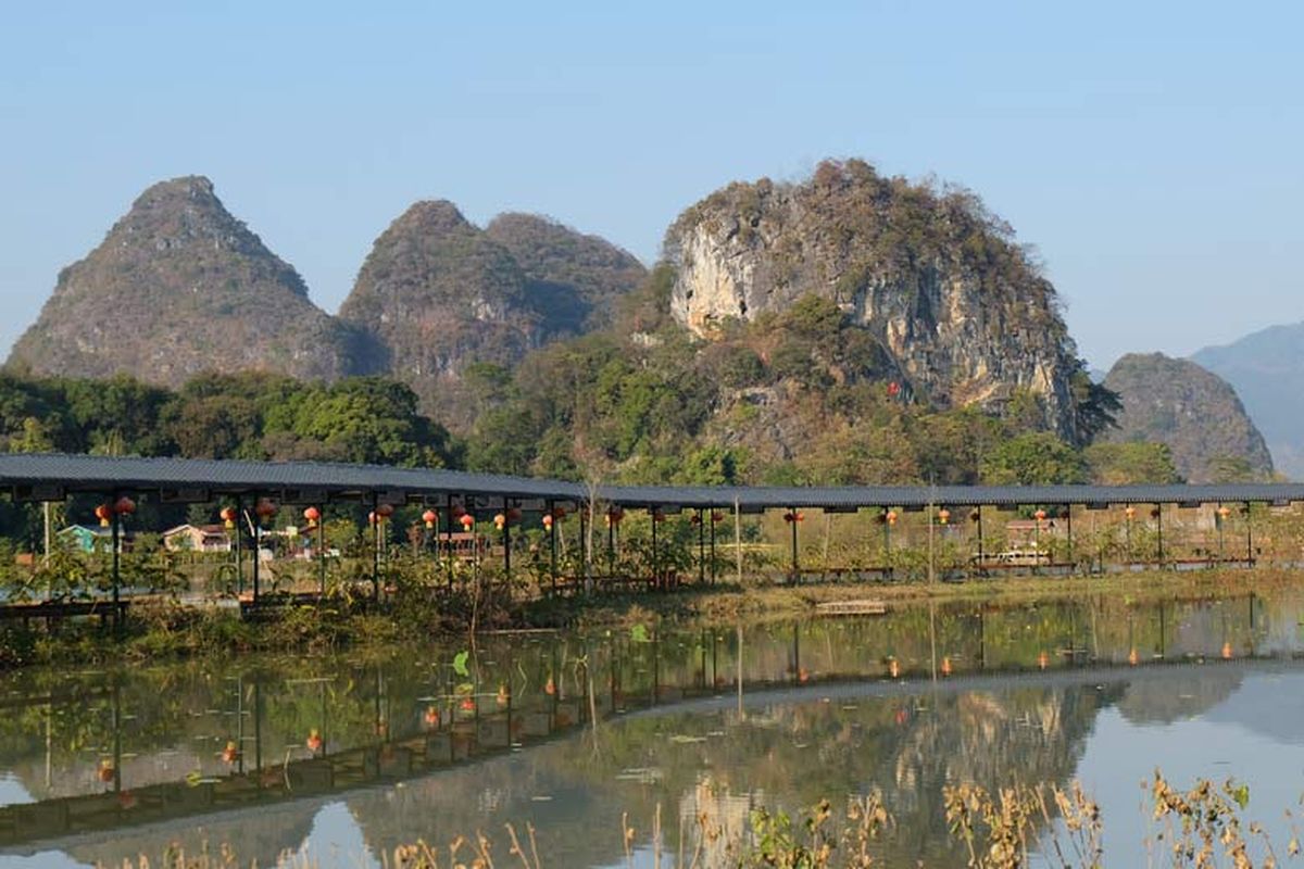 Terdapat beragam spot foto menarik di area wisata Jiulong Town.