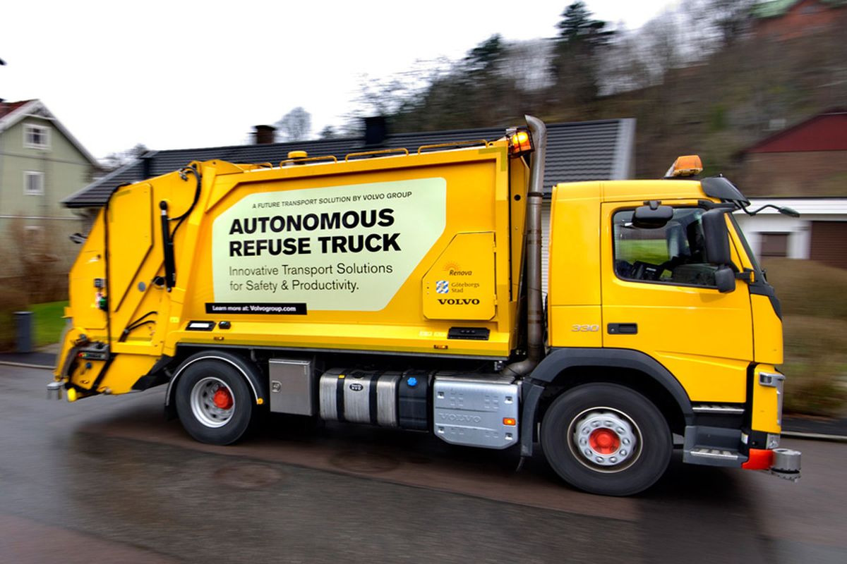 Truk sampah otonomos Volvo mulai diuji coba.