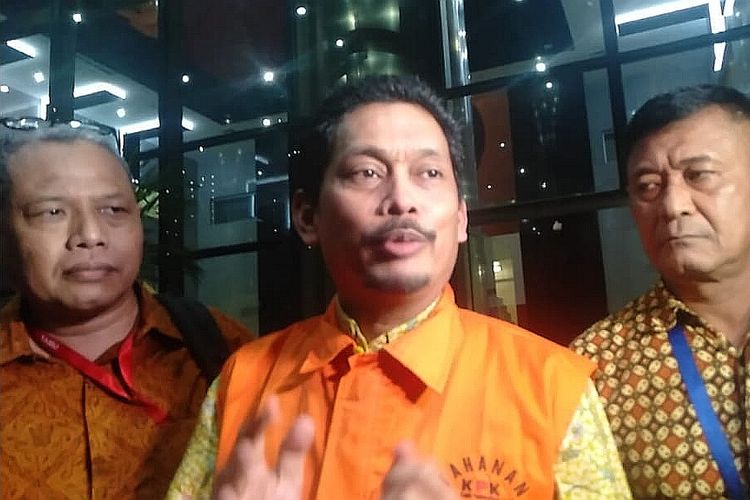 Mantan Direktur Utama PT Industri Telekomunikasi Indonesia (INTI) Darman Mappanggara ditahan oleh Komisi Pemberantasan Korupsi (KPK), Jumat (18/10/2019).