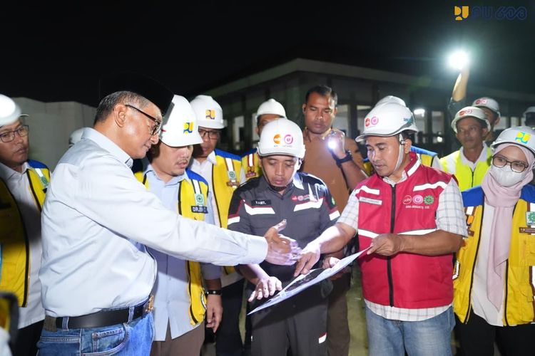 Kontraktor Sekolah Rakyat Tak Dibayar, Menteri PU Bantah Arus Kas Seret