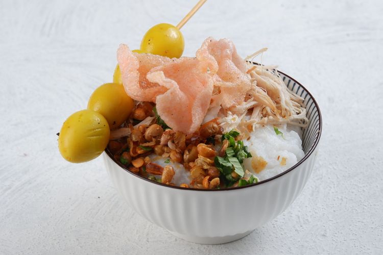 Bubur ayam, salah satu menu sarapan ketika di Bandung.