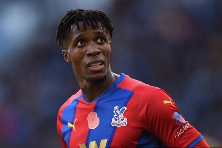 Wilfried Zaha saat laga Manchester City vs Crystal Palace pada pekan ke-10 Liga Inggris.