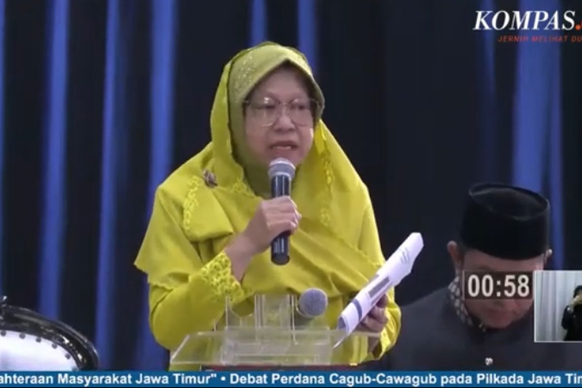Cagub nomor urut 3, Tri Rismaharini saat debat Pilkada Jatim, di Surabaya, Jumat (18/10/2024).