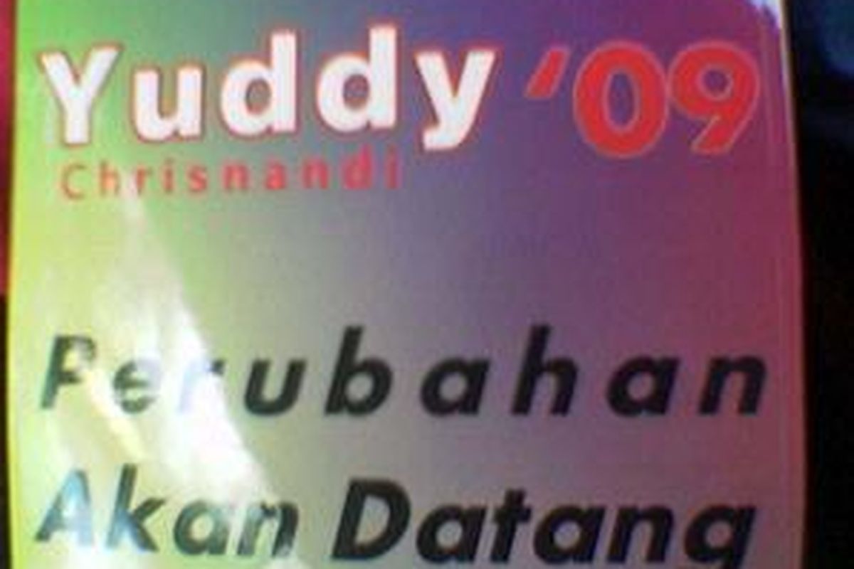 Ilustrasi: Stiker Yuddy 09 yang ada di mobil Yuddy Chrisnandi