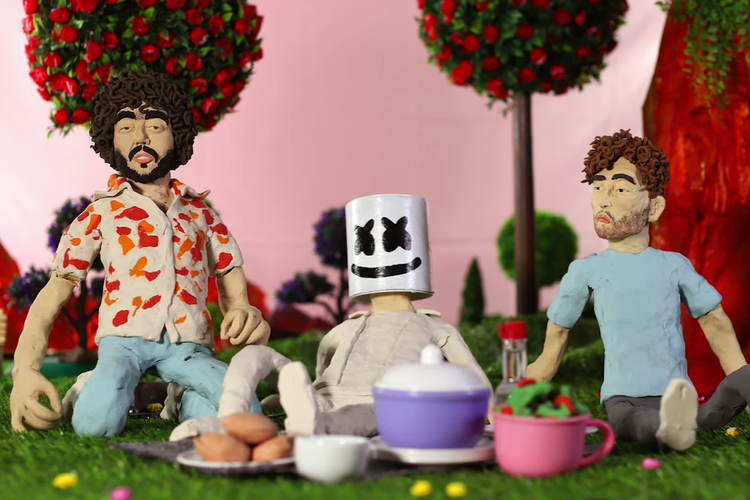 Video klip lagu You dari benny blanco, Marshmello, dan Vance Joy