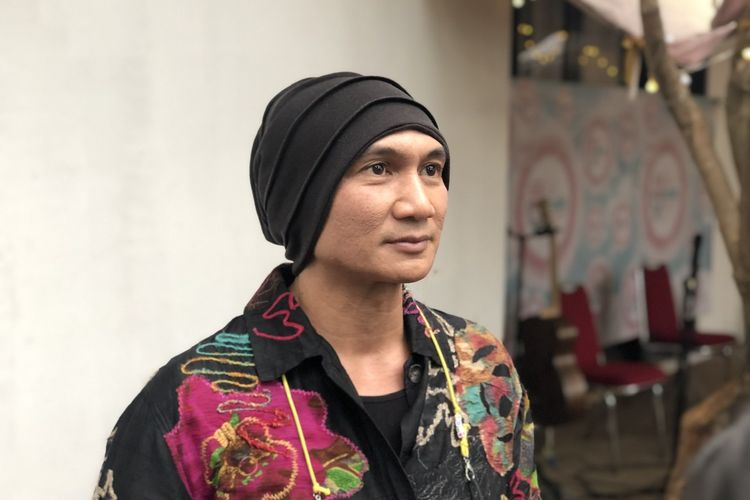 Anji dalam jumpa pers di kawasan Cilandak, Jakarta Selatan, Kamis (11/11/2021). 