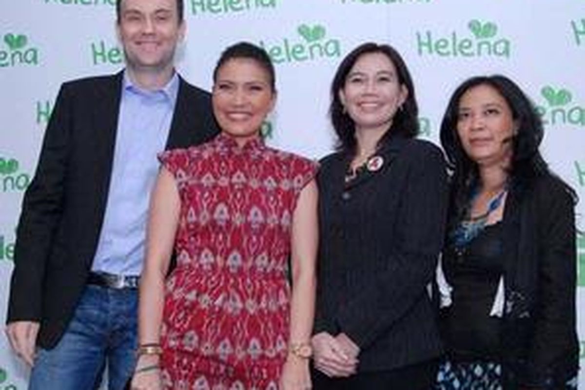 Pendiri Yayasan Helena, Bruno Hasson, bersama Becky Tumewu, Baby Jim Aditya, dan Oppie Andaresta.