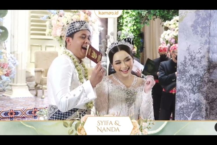 Adik Ayu Ting Ting, Assyifa Nuraini, resmi menikah dengan pria bernama Nanda Fachrizal di Hotel Margo, Depok, Jawa Barat, pada Minggu (20/2/2022).