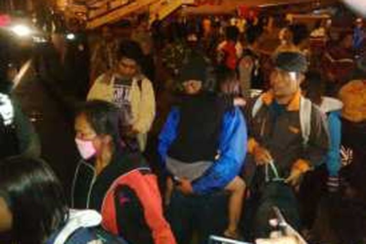 Pengungsi Gafatar sampai di Bandara Internasional Juanda Surabaya, Sabtu (23/1/2016) pagi