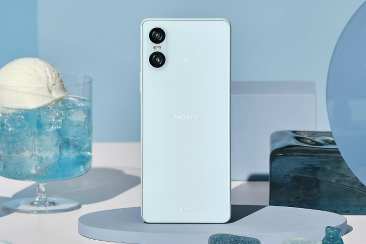 Sony Xperia 10 VI varian warna biru.