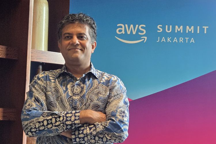 Vasi Philomin, Vice President & General manager, Generative AI AWS di acara AWS Summit di Jakarta, Kamis (5/9/2024).