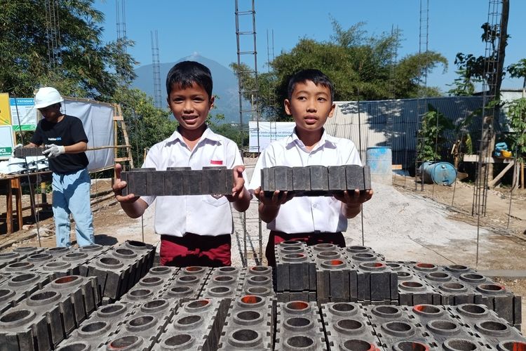 Dari Sampah Jadi Ruang Kelas, SD di Garut Segera Punya Bangunan Berbahan Limbah Plastik