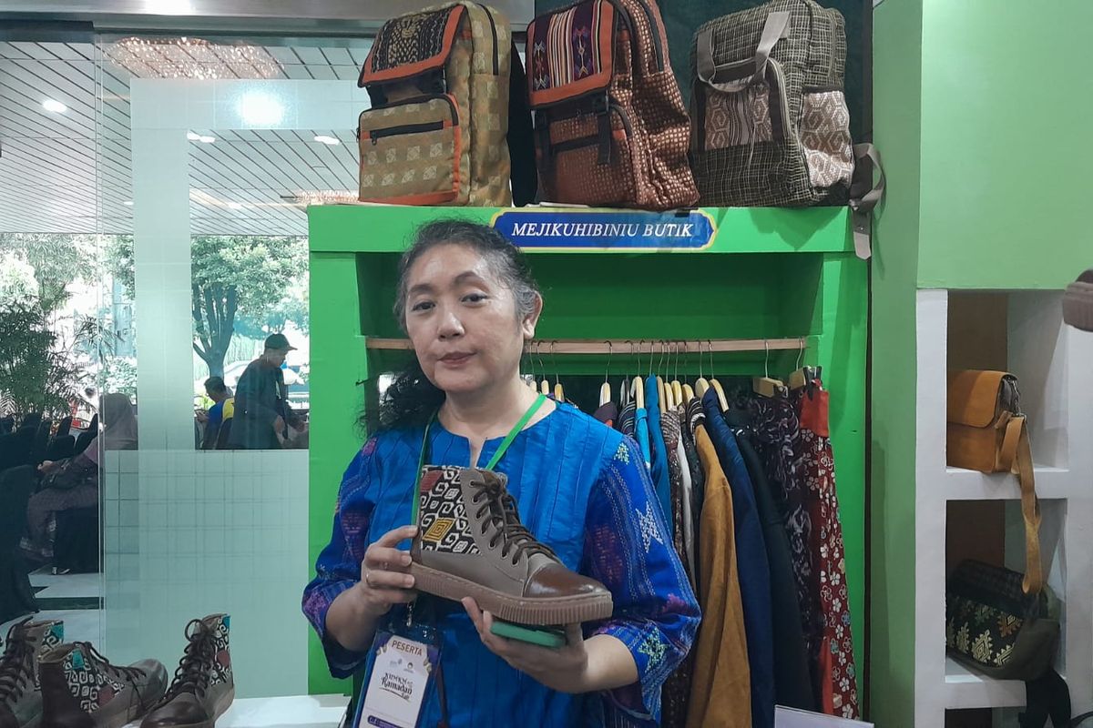 Sondang Maria Pasaribu, Owner Mejikuhibiniu Butik, UMKM Fesyen