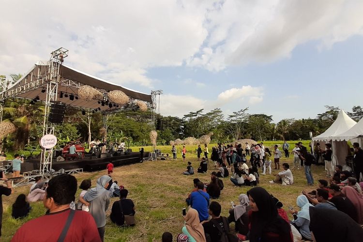 Ngayogjazz 2019 di Dusun Kwangon, Desa Sidorejo, Kecamatan Godean, Sleman, Yogyakarta, Sabtu (16/11/2019)