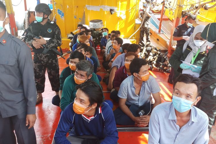 Direktorat Jenderal Pengawasan Sumber Daya Kelautan dan Perikanan-KKP kembali menangkap lima kapal ikan asing (KIA) ilegal asal Vietnam yang melakukan kegiatan penangkapan ikan di Laut Natuna Utara, Natuna, Kepulauan Riau (Kepri). Keberhasilan penangkapan para pencuri ikan tersebut disampaikan oleh Menteri Kelautan dan Perikanan, Edhy Prabowo yang turun langsung ke melihat dan mengecek di Pangkalan PSDKP Batam, Rabu (4/3/2020) kemarin.