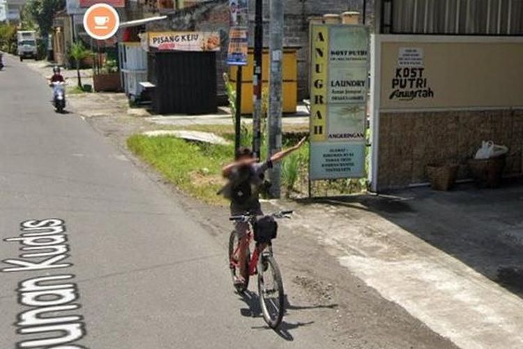 ilustrasi momen unik dan lucu di Google Street View