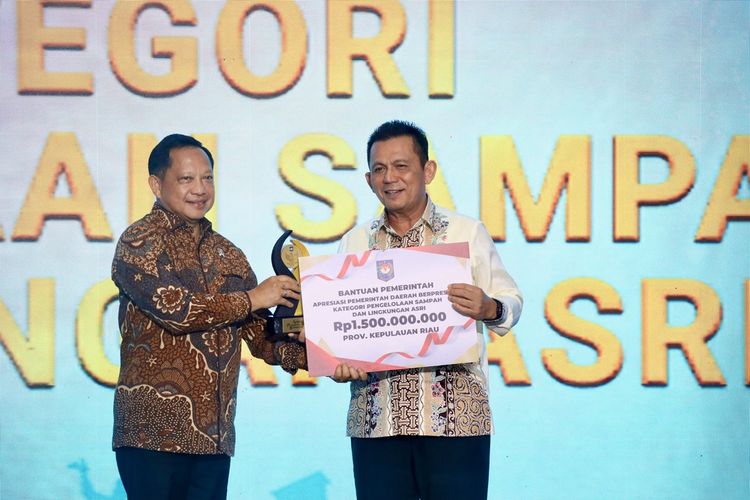 Apresiasi Pemda Berprestasi Regional Sumatera, Mendagri: Reward Jadi Balance Pembinaan Daerah