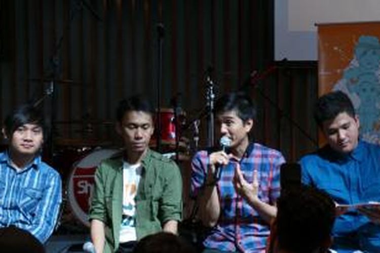 Band dari Yogyakarta Sheila On 7 berbicara mengenai Musim yang Baik dalam acara peluncuran album kedelapan mereka itu, di Hard Rock Cafe Pacific Place, SCBD, Jakarta Selatan, Rabu (10/12/2014).