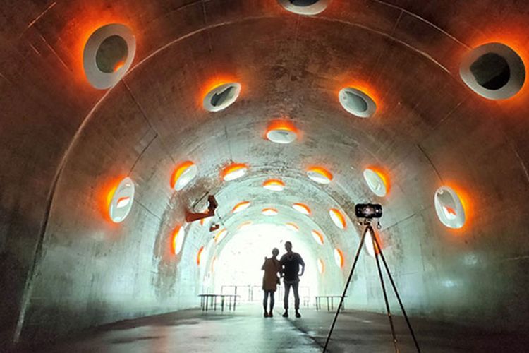 Instalasi seni bertajuk ?Windows of Uncertainty? yang berada di desa Echigo-Tsumari. (Didi Kaspi Kasim)