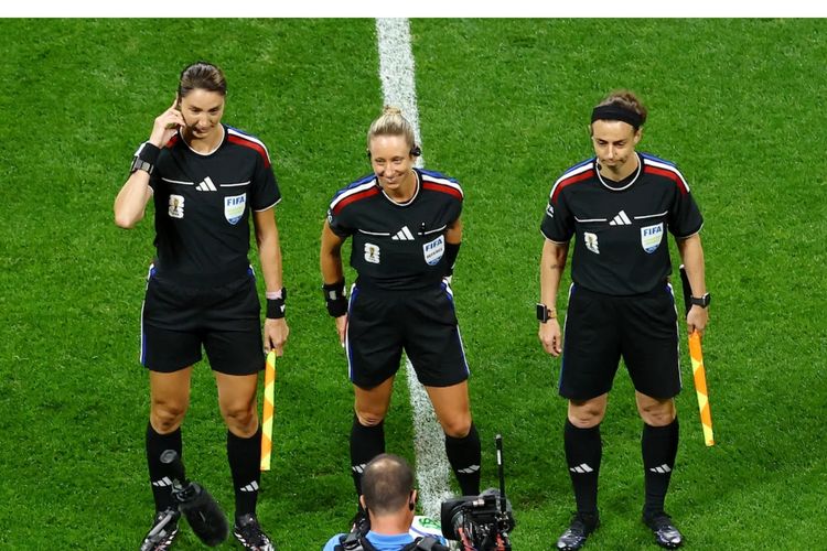 Cerita 3 Perempuan yang Jadi Wasit Piala Dunia 2026, Ada yang Profesor