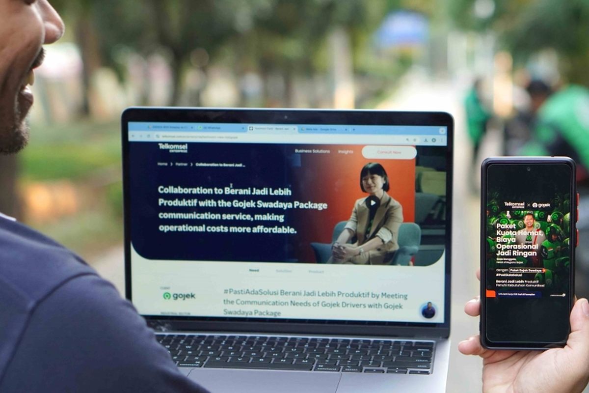 Kampanye terbaru Telkomsel bertajuk "#PastiAdaSolusi Berani Jadi Lebih" mengangkat keberhasilan para pelanggan bisnis yang telah sukses dan berani melakukan transformasi digital untuk menghadapi berbagai misi bisnis dengan solusi teknologi dari Telkomsel.