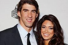 Michael Phelps Bertunangan dengan Miss California