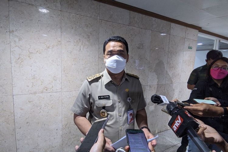 Wakil Gubernur DKI Jakarta Ahmad Riza Patria saat ditemui di Balai Kota DKI Jakarta, Senin (18/10/2021)