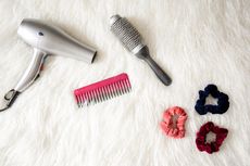 Cara Bersihkan Sisir Rambut dengan Cuka Putih, Ini Hasilnya