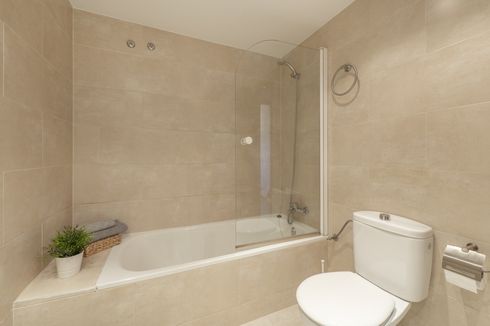 Shower Vs Bathtub, Mana yang Sebaiknya Dipilih untuk Kamar Mandi?