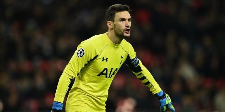 Penjaga gawang Tottenham Hotspur, Hugo Lloris, tampil dalam laga Liga Champions kontra CSKA Moskva, di Stadion Wembley, 7 Desember 2016.