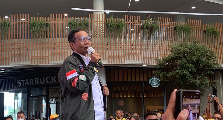 Singgung Disertasi Buyung Nasution soal Konstitusi Negara Ditukangi, Mahfud MD: Sekarang Sedang Terjadi