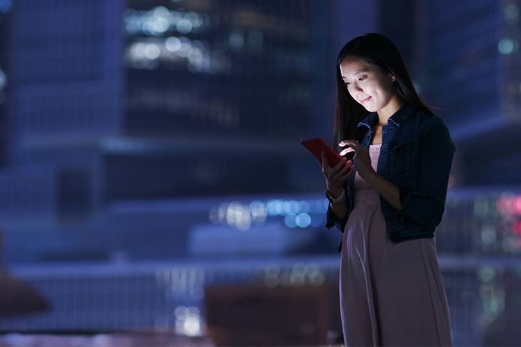 Ilustrasi transaksi perbankan secara online. 