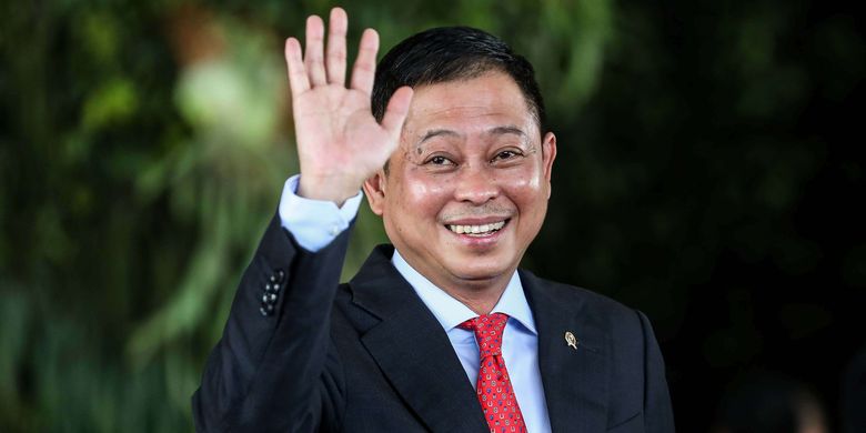 Menteri SDM, Ignasius Jonan tiba sebelum acara  pelantikan presiden dan wakil presiden di Komplek Parlemen, Senayan, Jakarta, Minggu (20/10/2019)