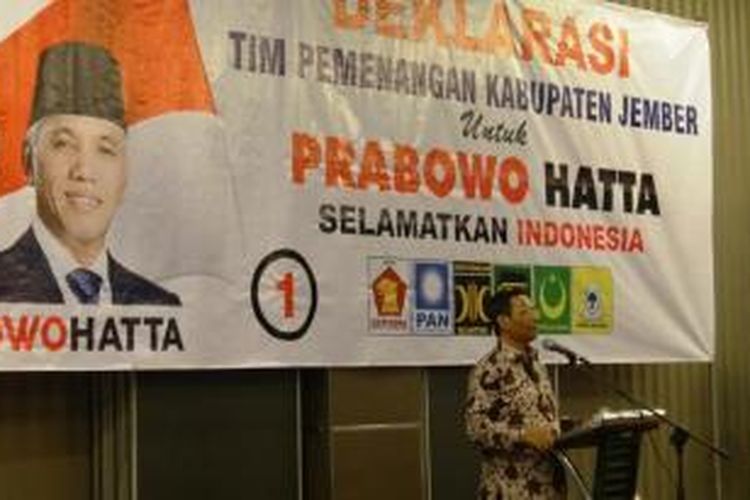 Ketua tim sukses pasangan calon presiden dan wakil presiden, Prabowo- Hatta, Mahfud MD, mendeklarasikan tim pemenangan di Kabupaten Jember, Jawa TImur, Kamis (5/6/2014) malam.