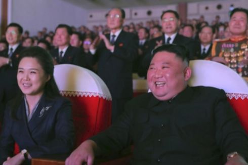 Awalnya Dirumorkan Hilang, Istri Kim Jong Un Muncul Pertama Kalinya dalam Setahun, Ini Foto-fotonya