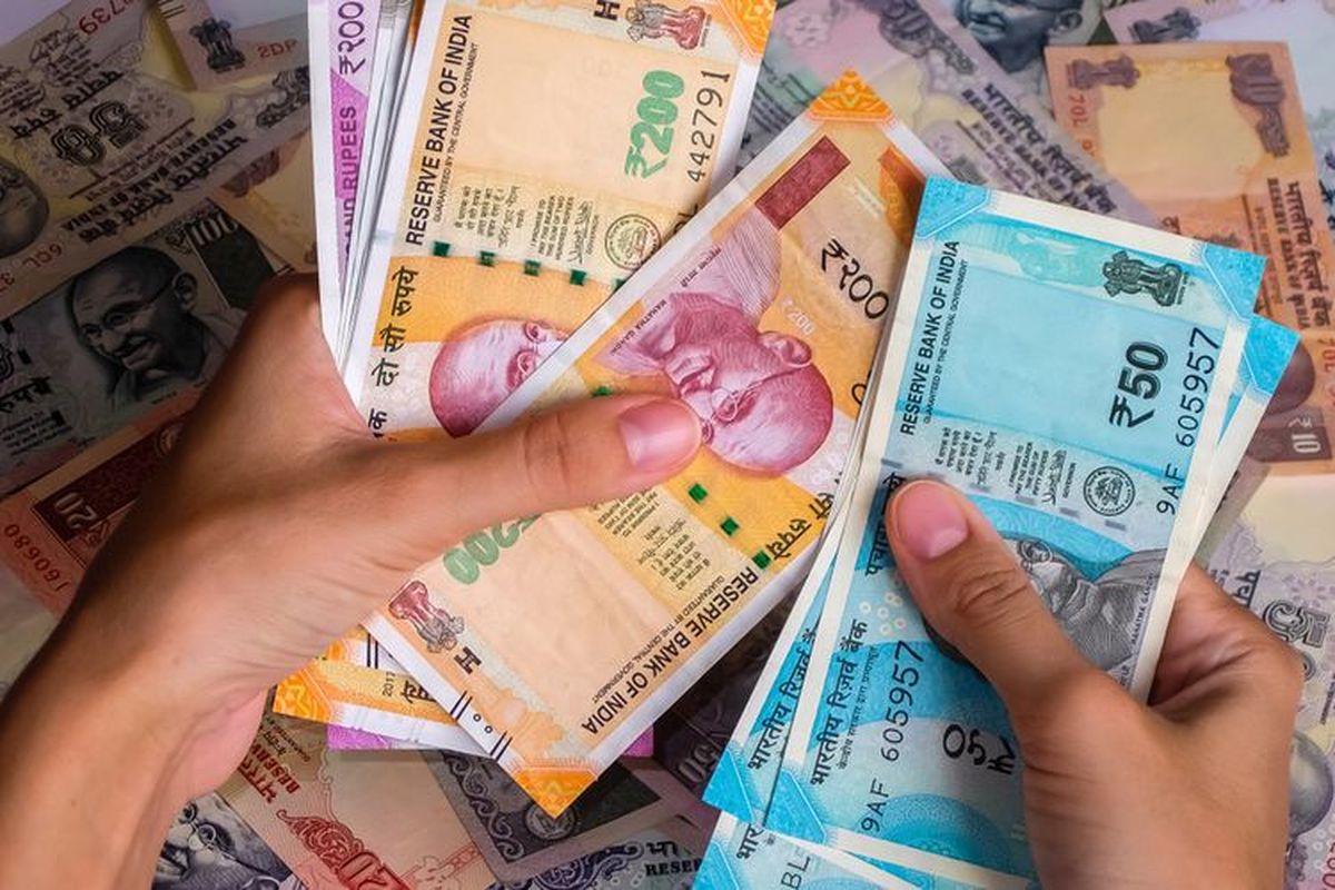 Pria India Gali Kubur Saudara demi Ambil Uang di Bank, Viral