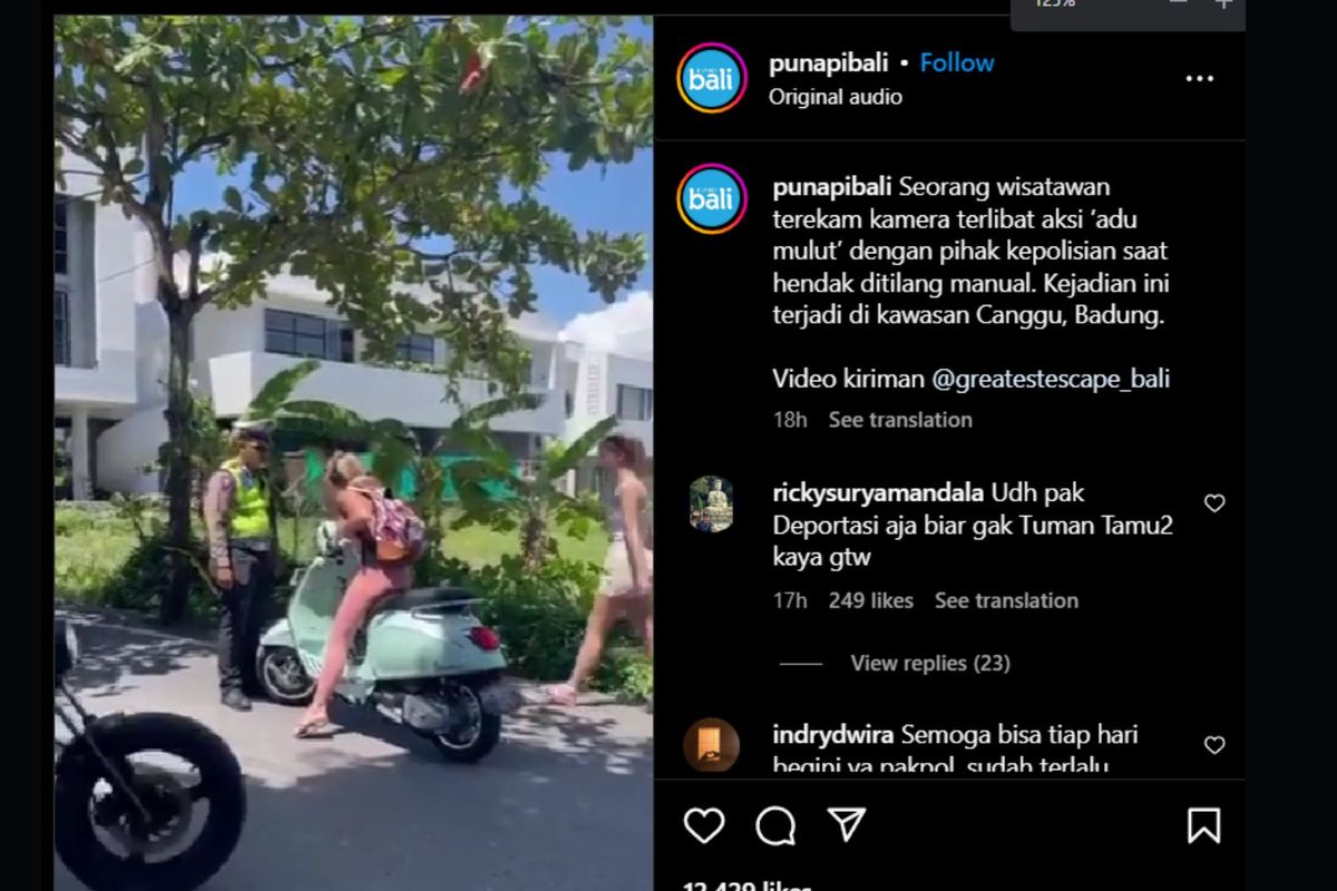 Seorang warga negara Australia terekam kamera warganet adu mulut dengan petugas kepolisian di Jalan Tibubeneng, Kecamatan Kuta Utara, Kabupaten Badung pad Kamis (9/3/2023) pukul 13.30 WITA. Ia melawan petugas lantaran ditilang manual karena memakai headset dan tidak menggunakan helm ketika mengendarai sepeda motor.