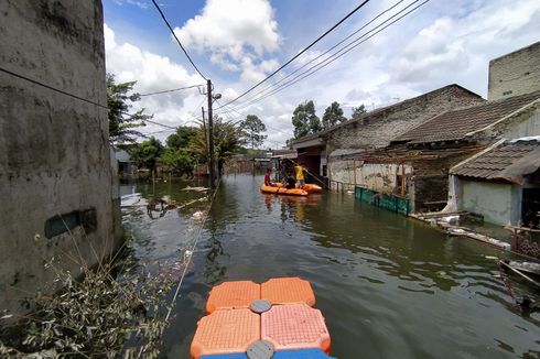 5 Hari Berlalu, Banjir Setinggi 2 Meter Masih Rendam Kelurahan Periuk Kota Tangerang