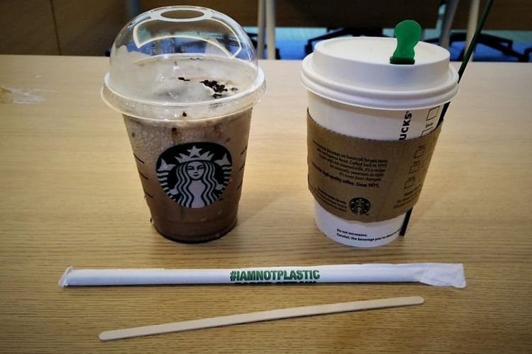 Sedotan dan pengaduk Starbucks yang tidak lagi terbuat dari plastik