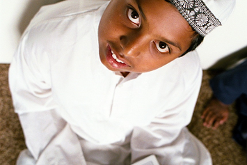 Supaya Tidak Membosankan, Ikuti 7 Tips Kenalkan Huruf Hijaiyah Pada Anak