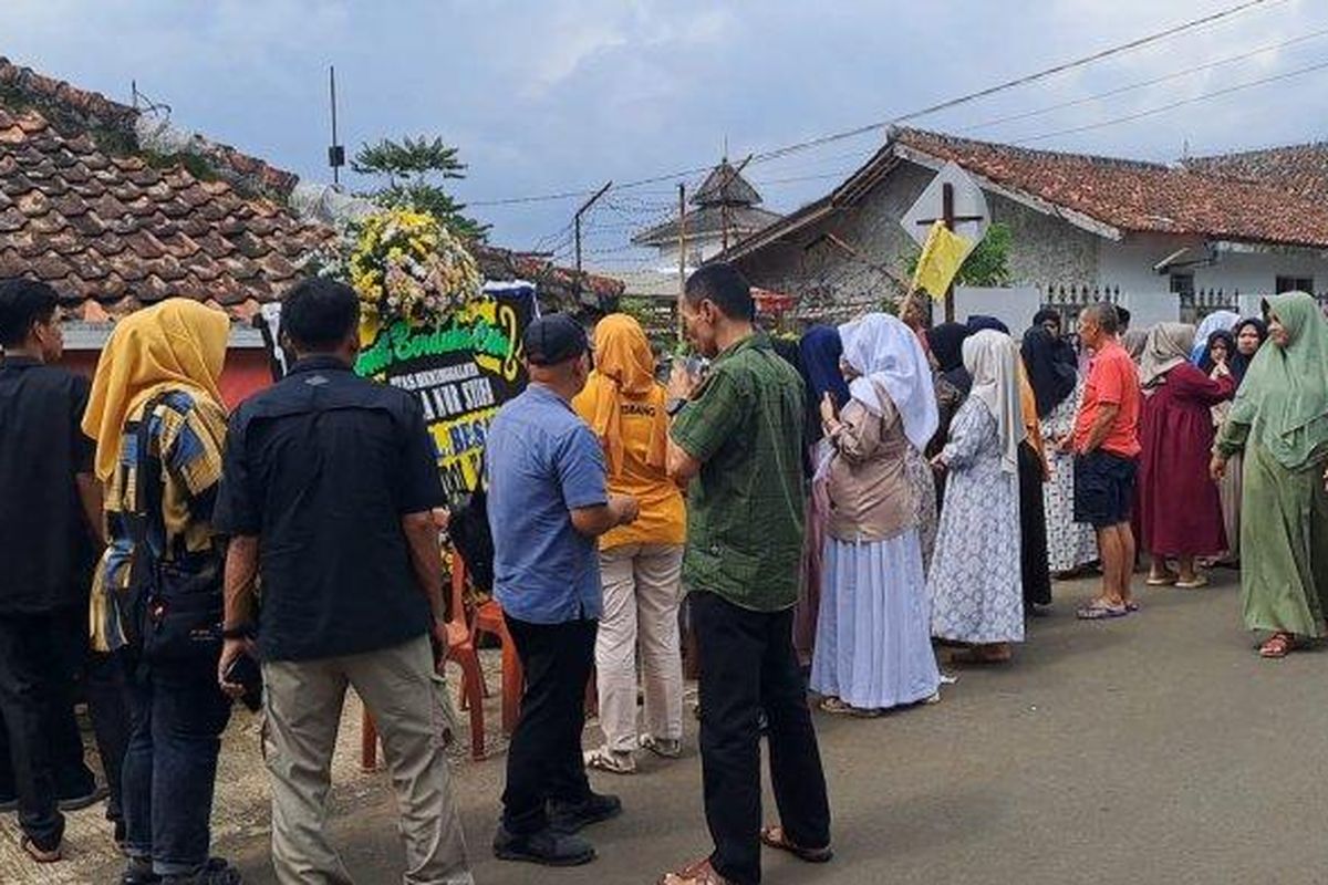 Rumah duka Kayla di Kampung Cibentang, Desa Cibentang, Kecamatan Gunungguruh, Kabupaten Sukabumi, Jabar, Jumat (19/4/2024).

