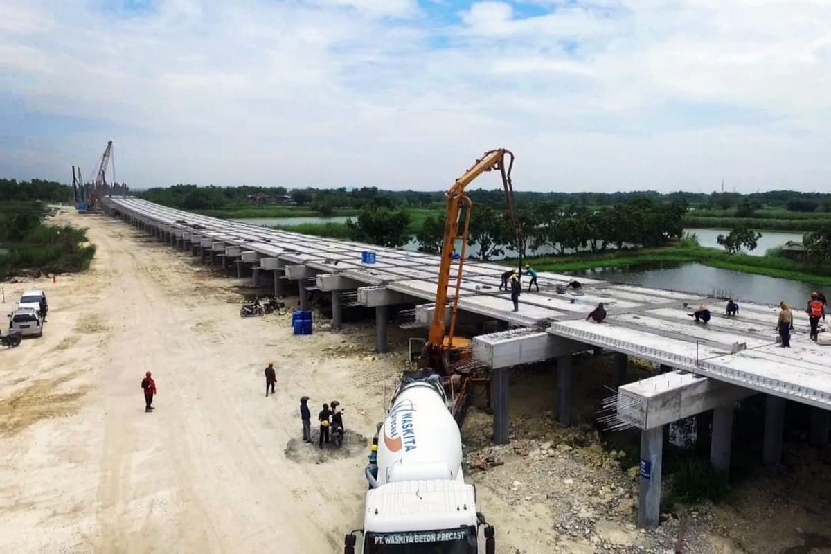 Jalan Tol Krian-Legundi-Bunder-Manyar (KLBM) 