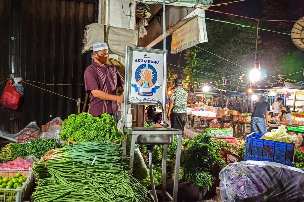 Vegetables at Jakartas Pasar Minggu traditional market 